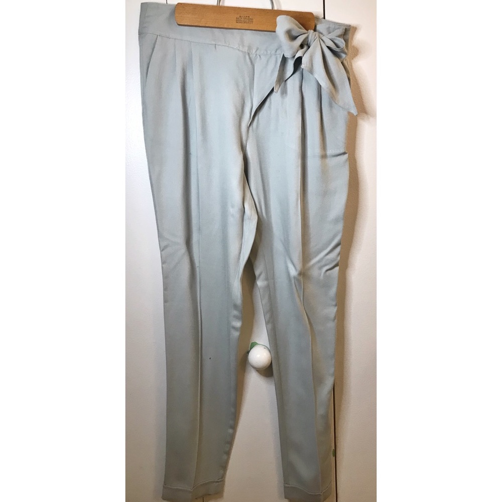 BCBG Gray High Waisted Cropped Trousers